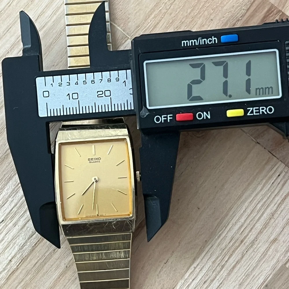 Seiko Men’s Vintage Watch Gold-Tone Rectangular Dial Adjustable Bracelet